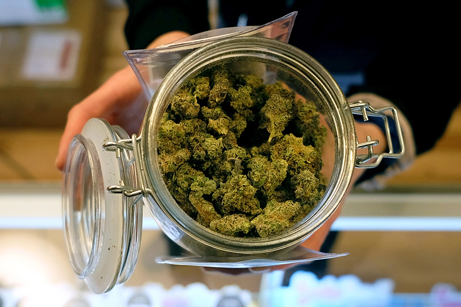 Minnesota Legislators Begin The Process of Marijuana Legalization!