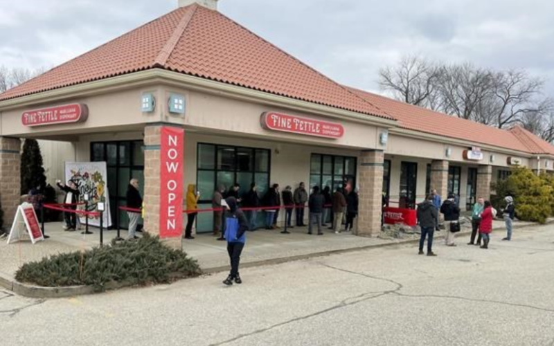 In Connecticut, The Sale Of Recreational Marijuana Use Has Began!