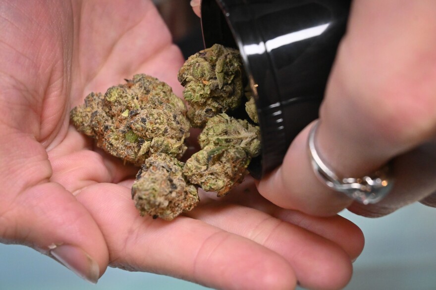 On February 6, Missouri Residents Over 21 Will Be Able To Buy Recreational Marijuana!