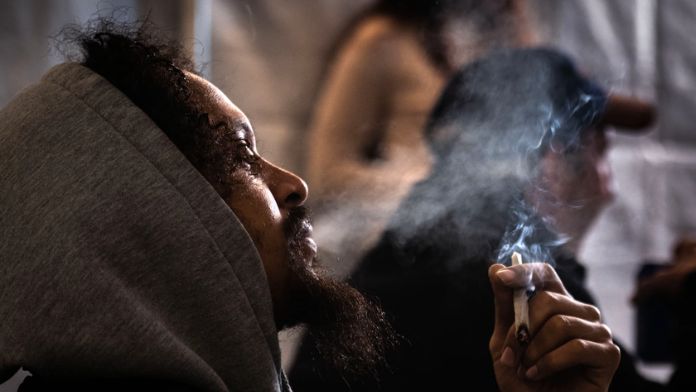 Police gave out munchies, then watched people get high — for training